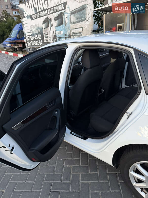 Седан Audi A4 2012 в Александрие фото 21 Седан Audi A4 2012 в Александрие
