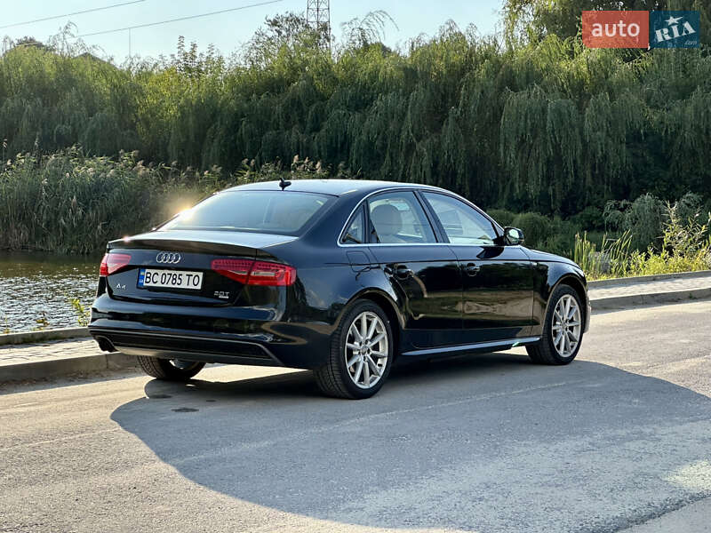 Седан Audi A4 2013 в Львове