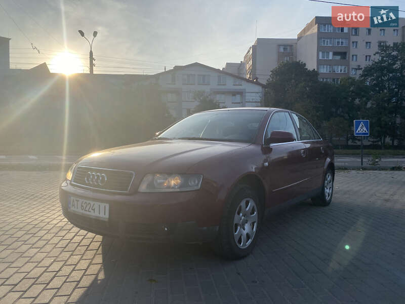 Седан Audi A4 2001 в Ивано-Франковске
