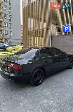 Седан Audi A4 2013 в 