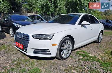 Седан Audi A4 2016 в 