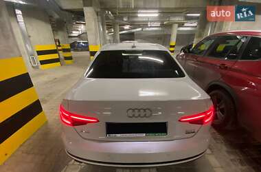 Седан Audi A4 2017 в 