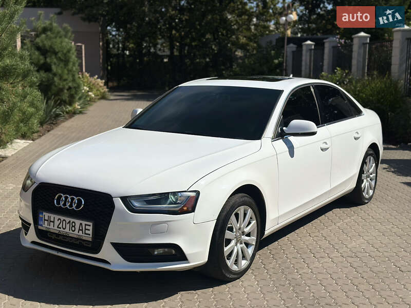 Седан Audi A4 2012 в Одессе