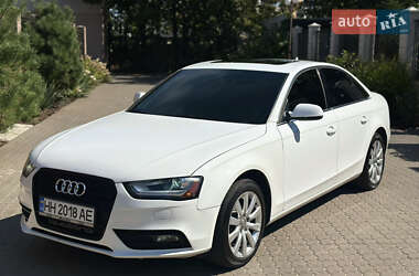 Седан Audi A4 2012 в 