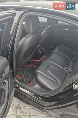 Седан Audi A4 2012 в 
