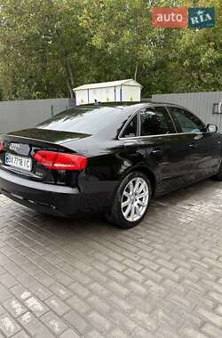 Седан Audi A4 2012 в 