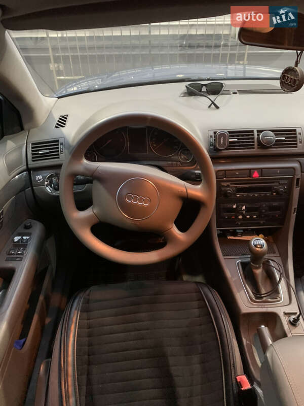 Универсал Audi A4 2002 в Одессе