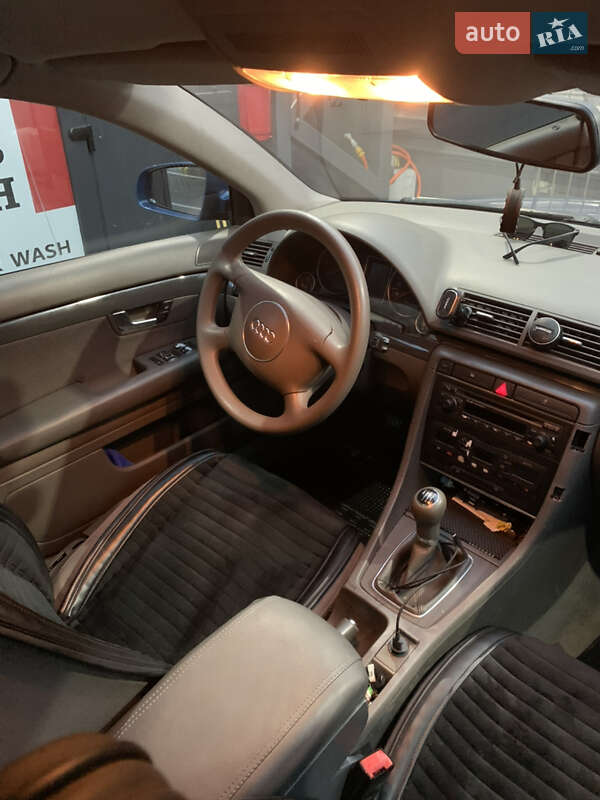 Универсал Audi A4 2002 в Одессе