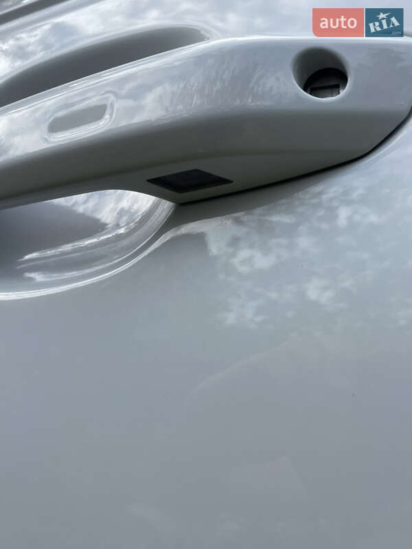 Седан Audi A4 2019 в Киеве