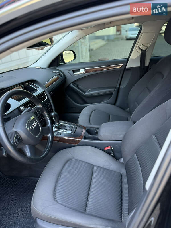 Седан Audi A4 2010 в Одессе