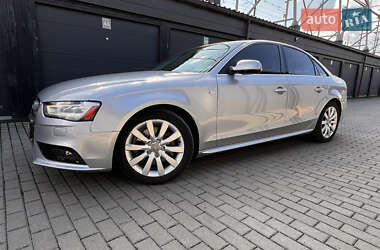 Седан Audi A4 2015 в 