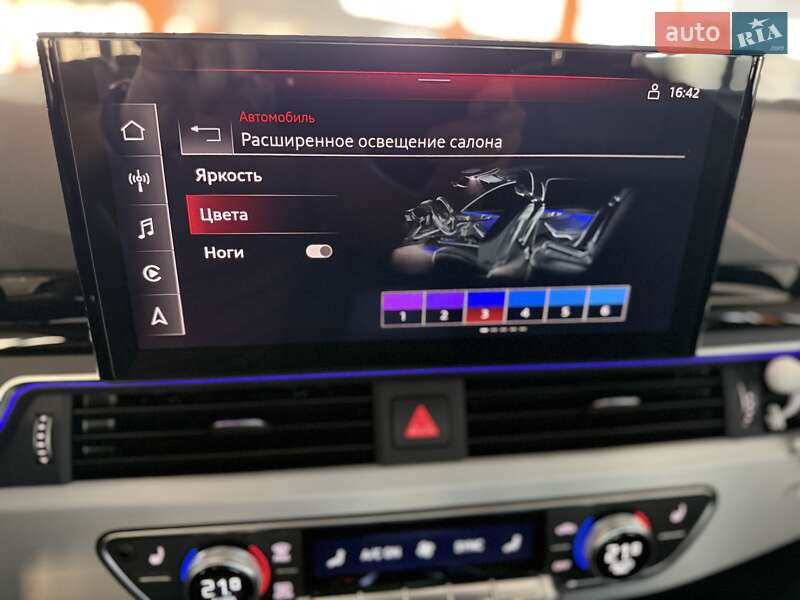 Седан Audi A4 2023 в Киеве