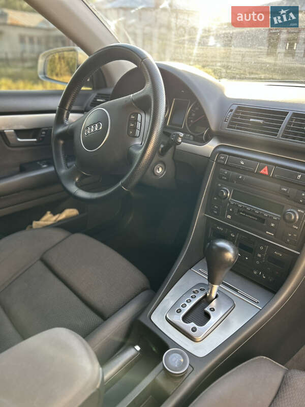 Универсал Audi A4 2004 в Носовке