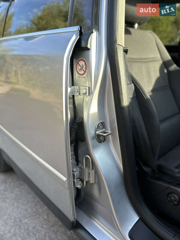 Универсал Audi A4 2004 в Носовке