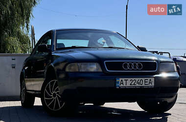 Седан Audi A4 1996 в 
