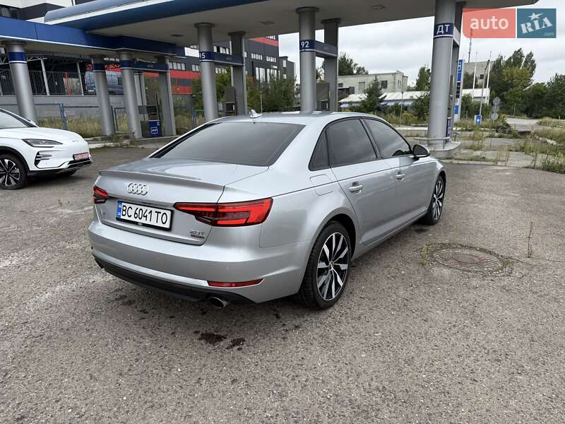 Седан Audi A4 2015 в Львові