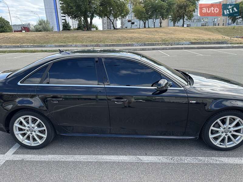 Седан Audi A4 2015 в Киеве