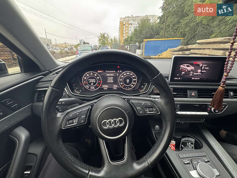 Седан Audi A4 2016 в Львове