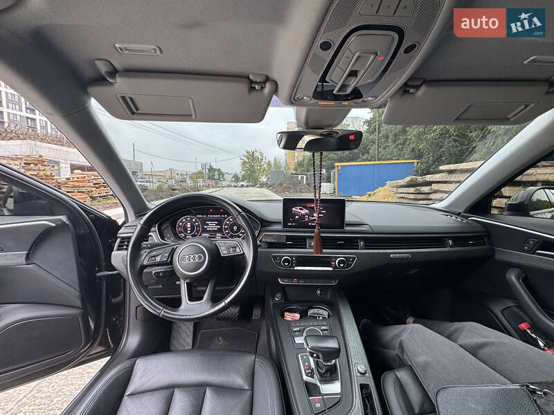Седан Audi A4 2016 в Львове