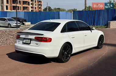 Седан Audi A4 2013 в 