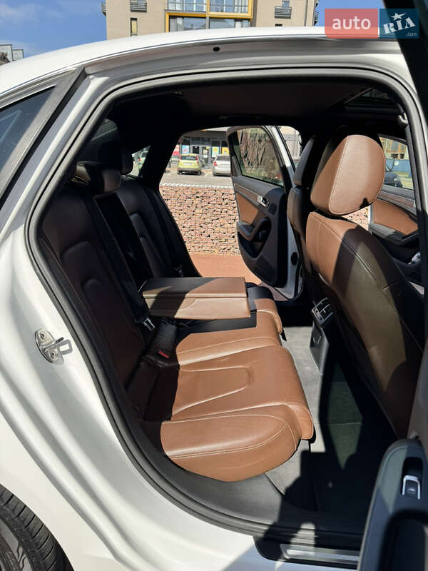 Седан Audi A4 2013 в Глевасі
