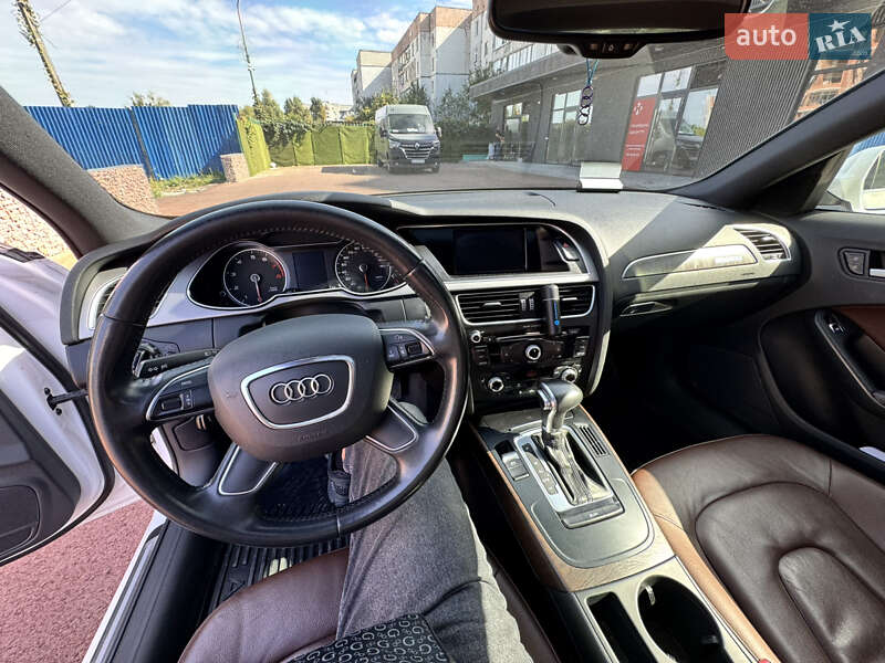 Седан Audi A4 2013 в Глевасі