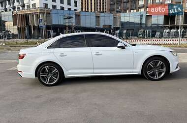 Седан Audi A4 2018 в 