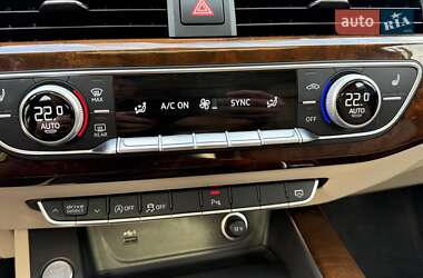 Седан Audi A4 2018 в 
