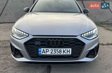 Седан Audi A4 2021 в 