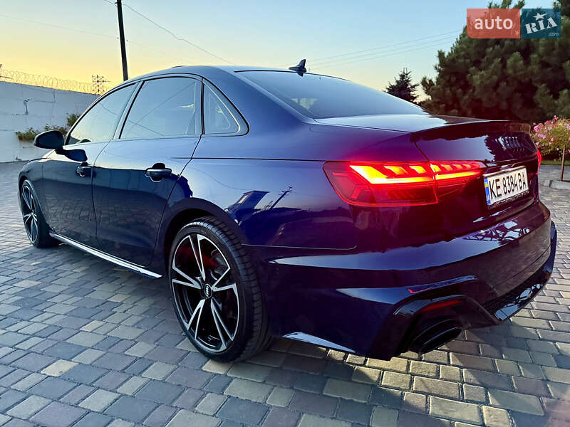Седан Audi A4 2019 в Днепре