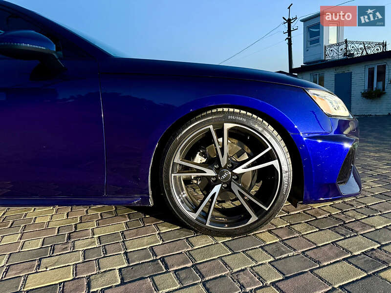 Седан Audi A4 2019 в Днепре
