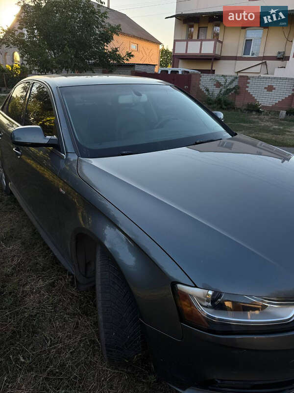 Седан Audi A4 2012 в Тернівці