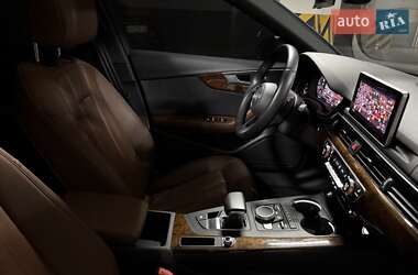 Седан Audi A4 2019 в 