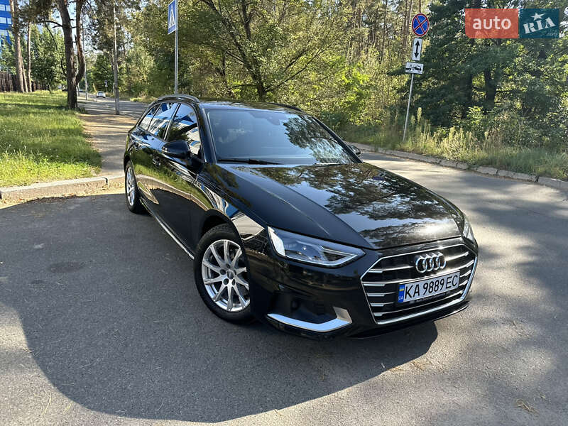 Универсал Audi A4 2021 в Киеве