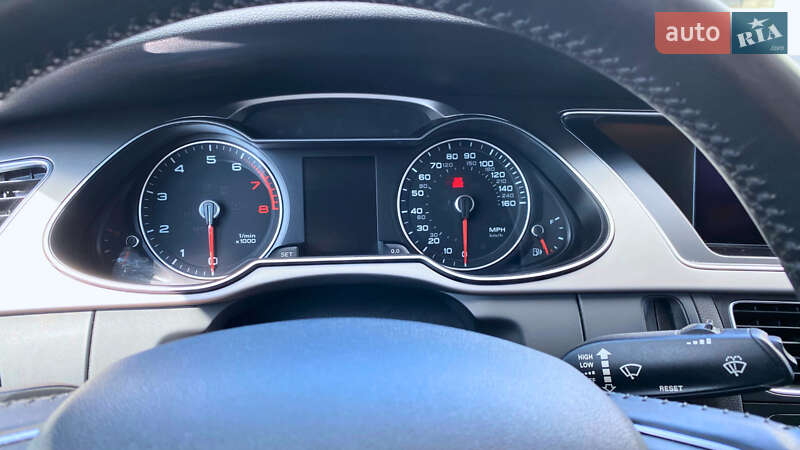 Седан Audi A4 2013 в Киеве