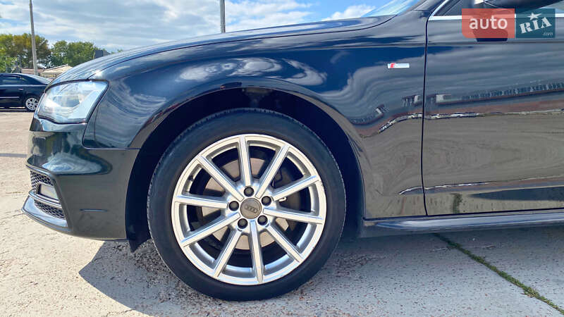 Седан Audi A4 2013 в Киеве