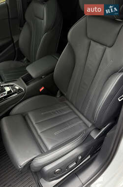 Седан Audi A4 2020 в 