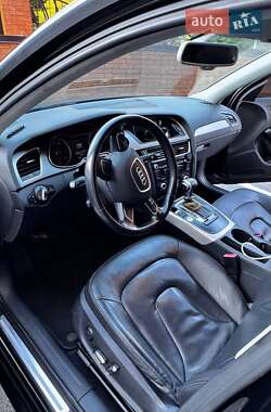 Седан Audi A4 2013 в 