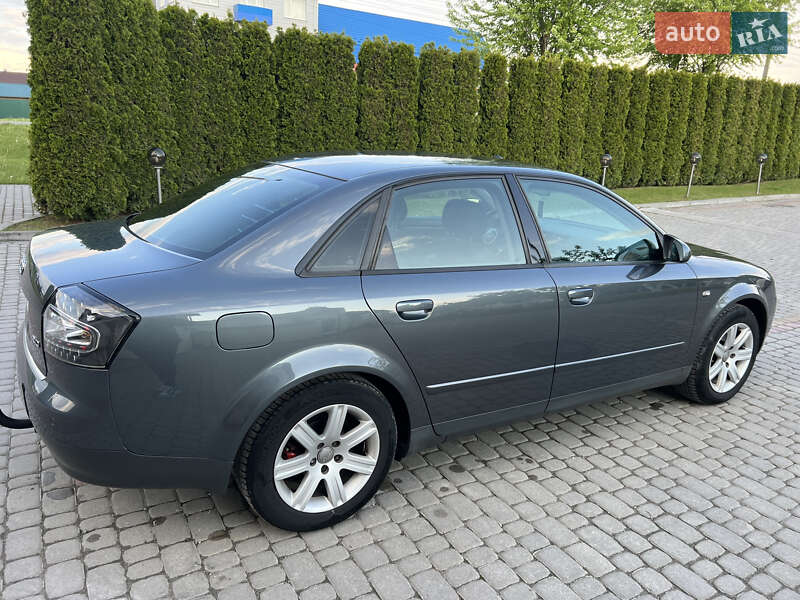 Седан Audi A4 2001 в Дунаевцах
