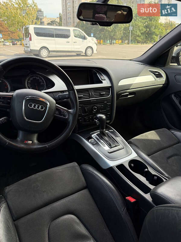 Седан Audi A4 2011 в Киеве
