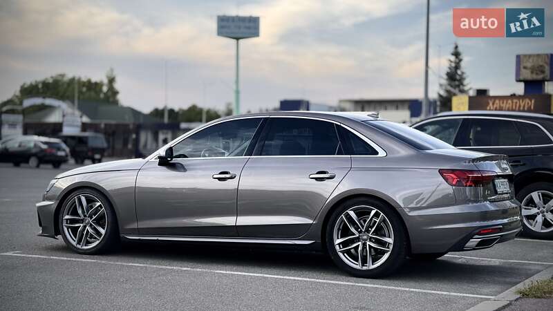 Седан Audi A4 2020 в Киеве
