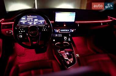 Седан Audi A4 2020 в Киеве