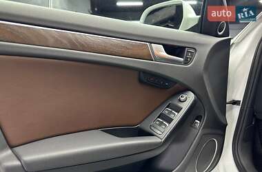 Седан Audi A4 2012 в 