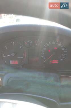 Универсал Audi A4 2000 в 