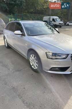 Универсал Audi A4 2015 в 