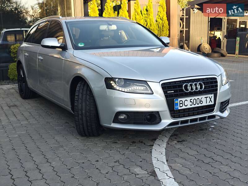 Универсал Audi A4 2011 в Новояворовске