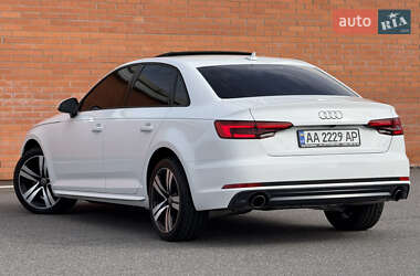 Седан Audi A4 2016 в 