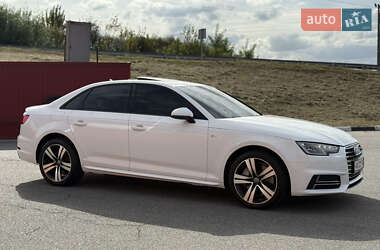 Седан Audi A4 2016 в 