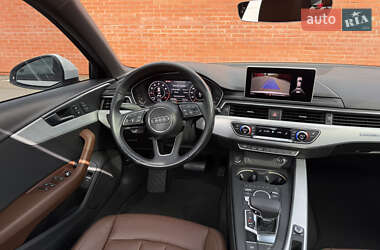 Седан Audi A4 2016 в 