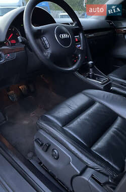 Седан Audi A4 2001 в 